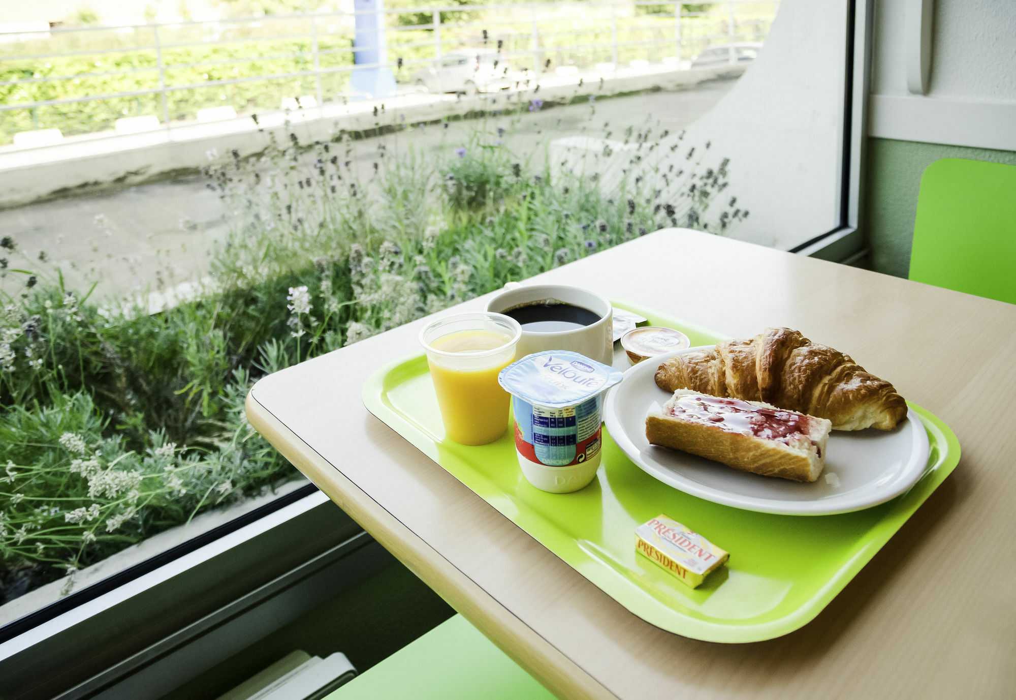 Ibis Budget Montélimar Buitenkant foto