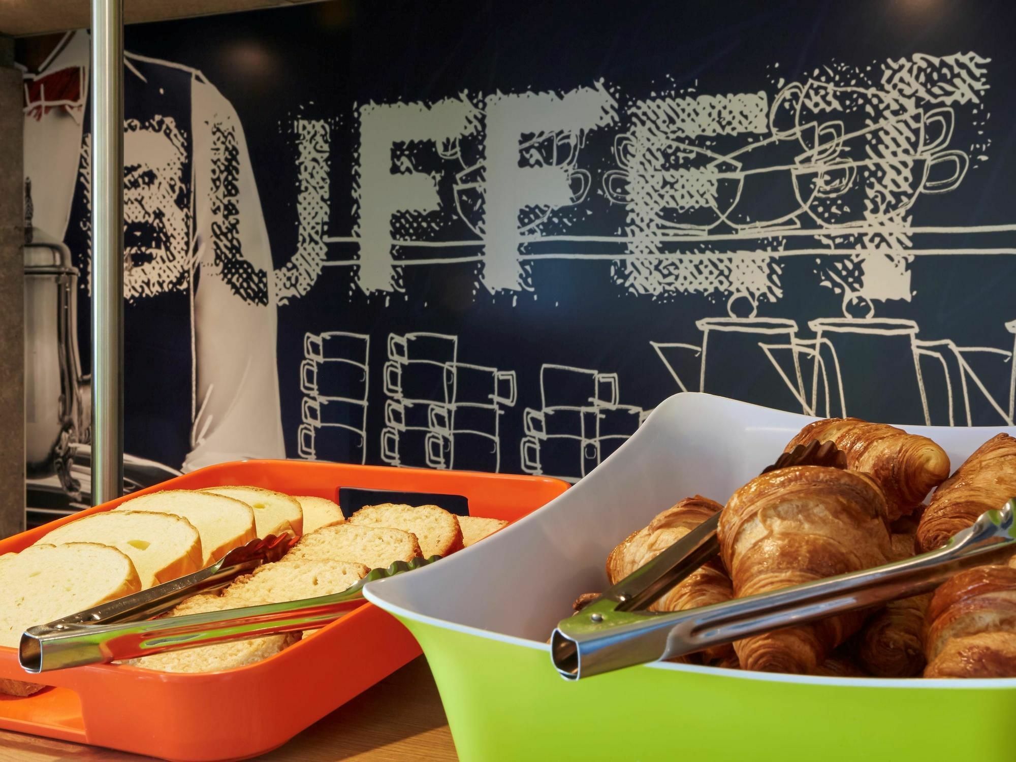 Ibis Budget Montélimar Buitenkant foto